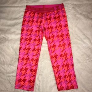 girls dry fit Under Armour leggings size large